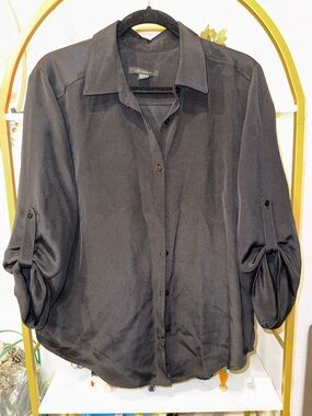Louben Black Button-Down Roll-Sleeve Blouse